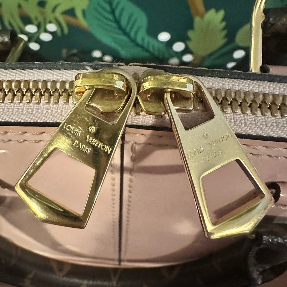 SOLD 🏆 Louis Vuitton Alma BB Ballerina Pink Patent ❤️💃 - Picture 7 of 14